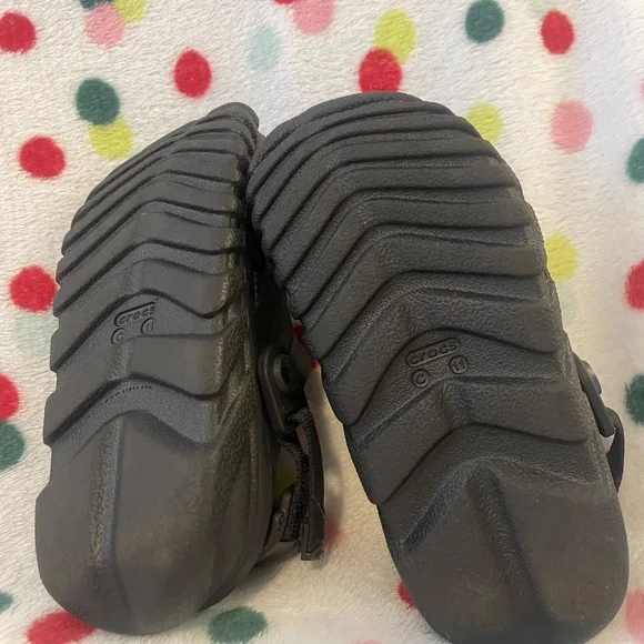 Crocs - Picture 2 of 3